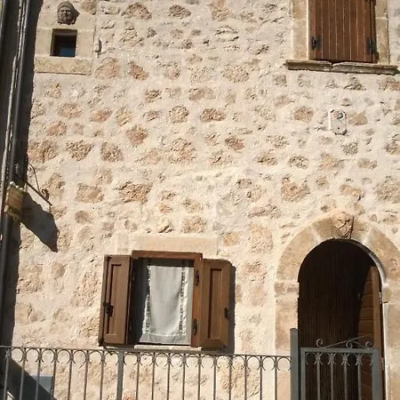 Montagna Grande Villalago